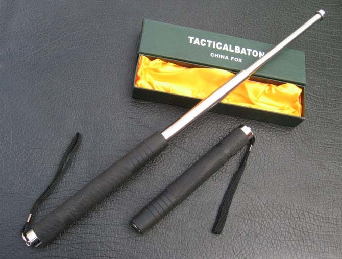 普通甩棍和機械甩棍的區(qū)別